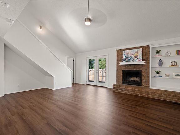 3rd image of 8512 Bigwood Dr