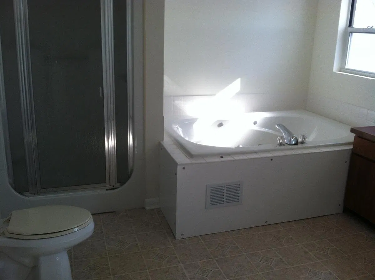 3 bed, 1820 sqft, $1,900 — Photo 4