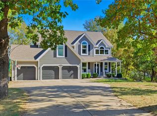 16516 149th Ct, Bonner Springs, KS 66012