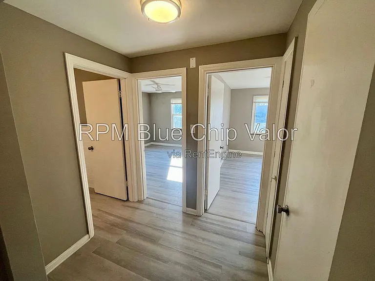 9481 Reading Rd #5 — Photo 7