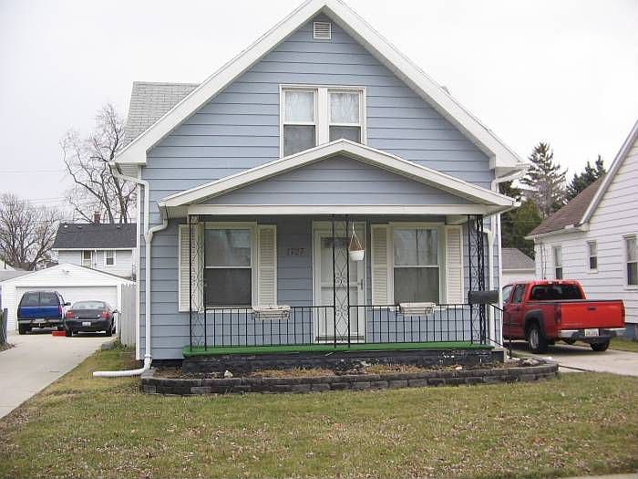 Exterior - Front