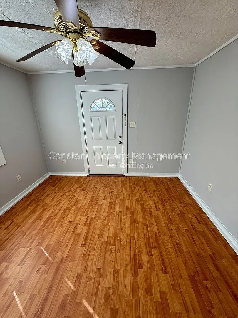 Building Photo - 407 Atlanta St #A