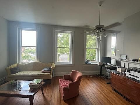 2nd image of 2517 Park Ave