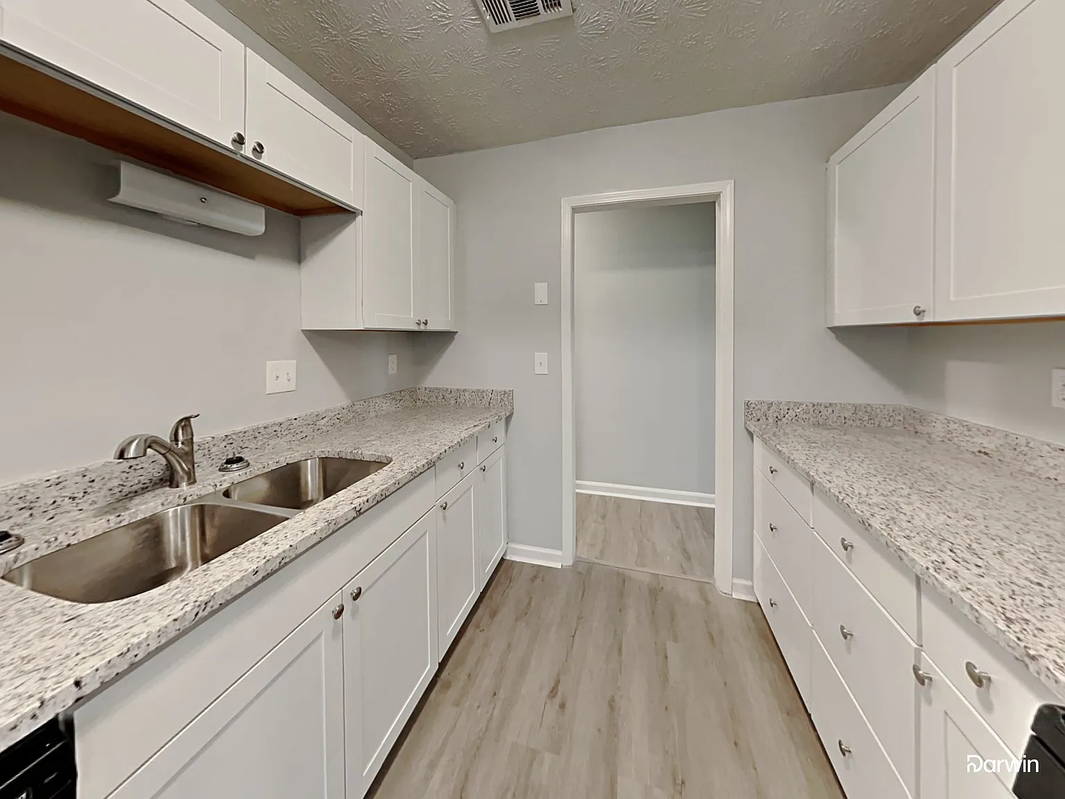 3 bed, 2.0 bath, 1281 sqft, $1,535 — Photo 2