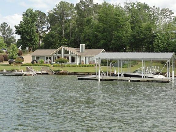 3rd image of 227 Tahoe Ct