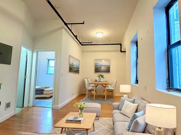 30-12 Astoria Blvd #5, Astoria, NY 11102