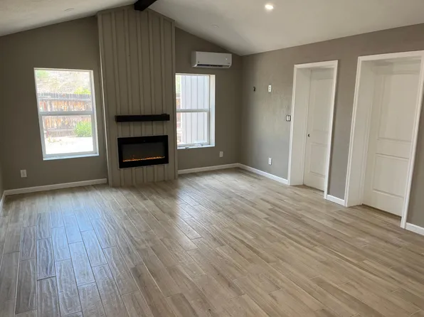 51 S Mariposa Dr, Wickenburg, AZ 85390