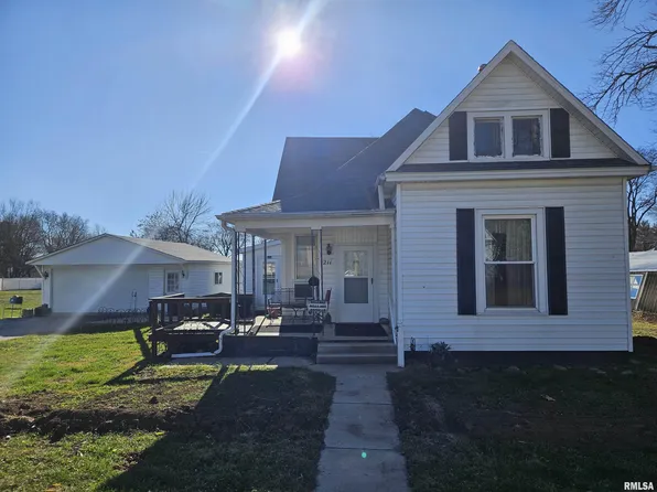211 W Mulberry St, San Jose, IL 62682
