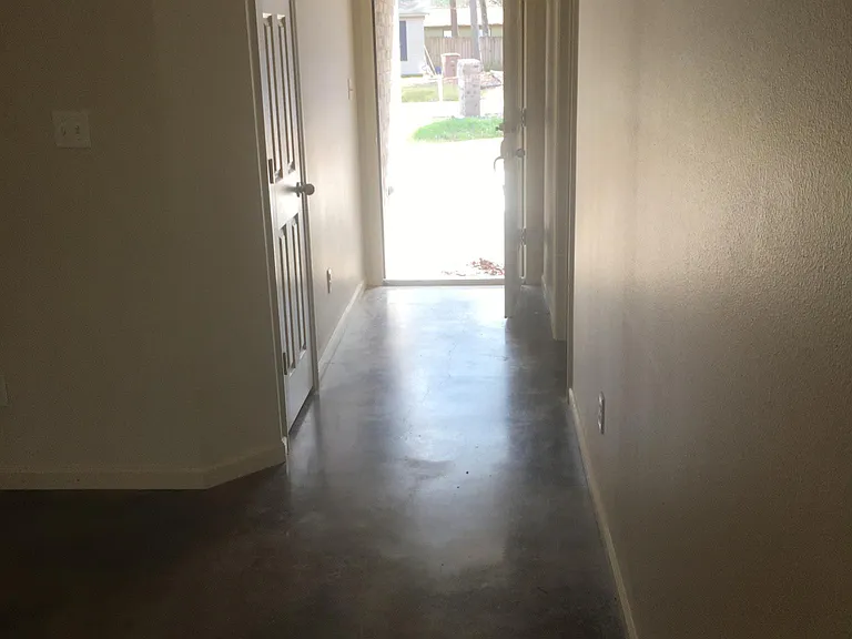 1516 Sugar Maple Ln — Photo 2