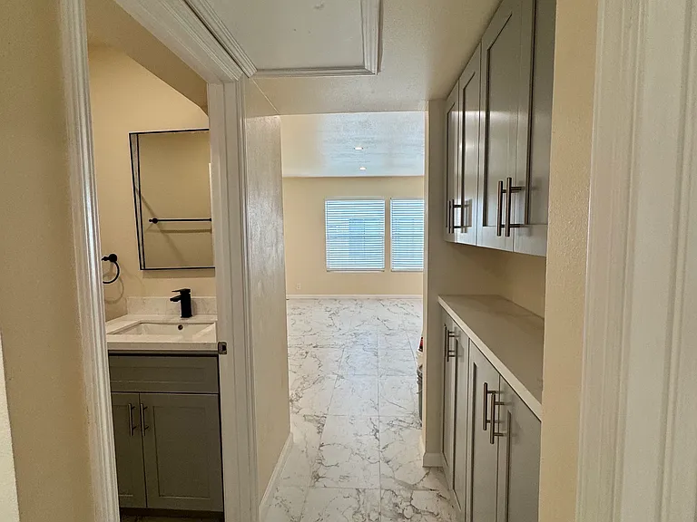 851 N San Antonio Ave #D — Photo 13