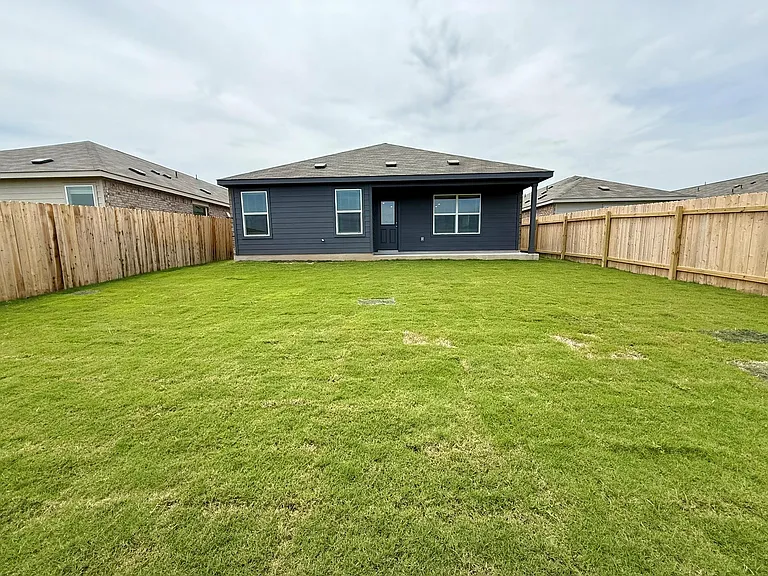 106 Camargue Dr — Photo 22