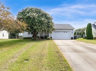 102 Chasse Ct, Cleveland, NC 27013