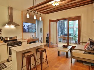 1371 S 4th St APT 4, Louisville, KY 40208