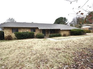 1102 Bronco Ln, Springdale, AR 72762