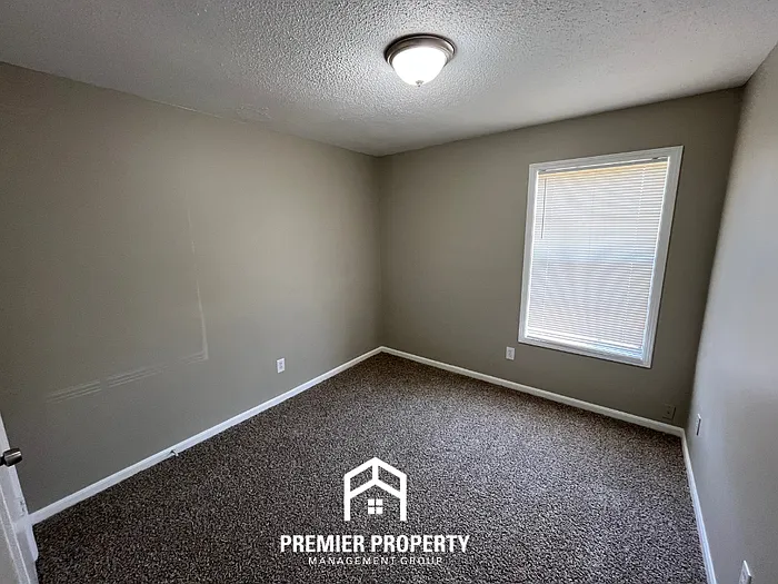 2986 Meadowfair Rd — Photo 16