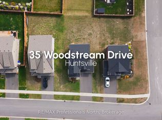 35 Woodstream Dr, Huntsville, ON P1H0B7