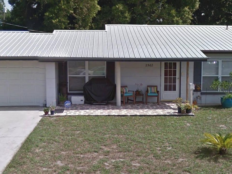 1st image of 2562 33rd Ave N