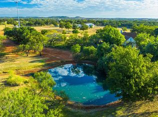 1412 S Eagle St, Fredericksburg, TX 78624