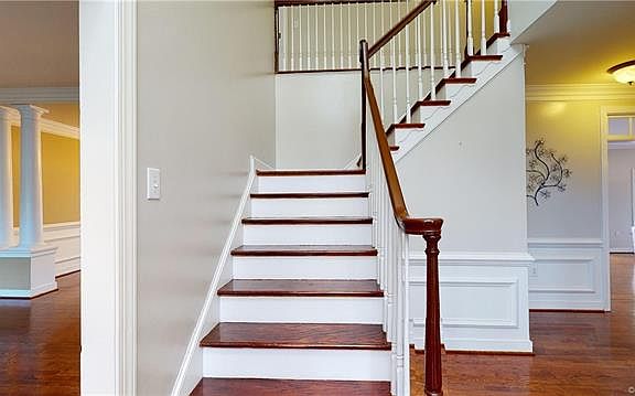 3rd image of 6116 Bradford Landing Dr