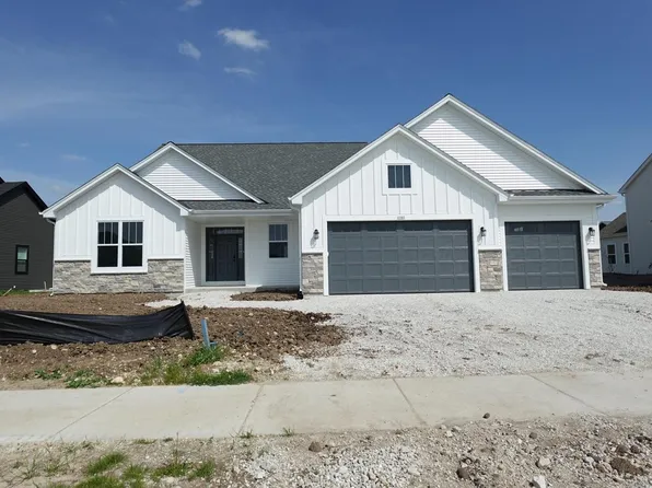 1703 Hammock LANE, Oconomowoc, WI 53066