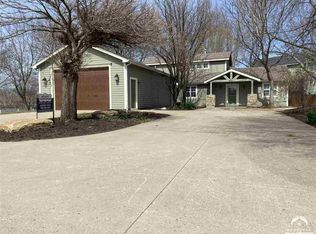 401 Pasadena Dr, Lawrence, KS 66049