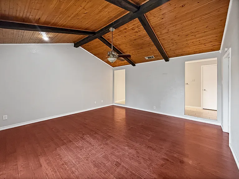 6251 Shirley Dr — Photo 24