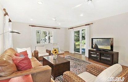 1st image of 115 Grant Dr
