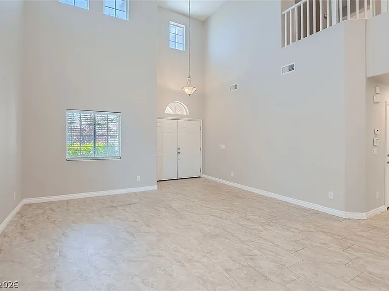8046 Glimmerglass Ave — Photo 2
