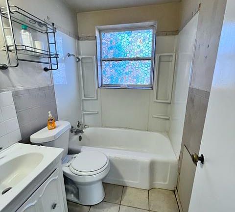 5th image of 3905 Del Rd