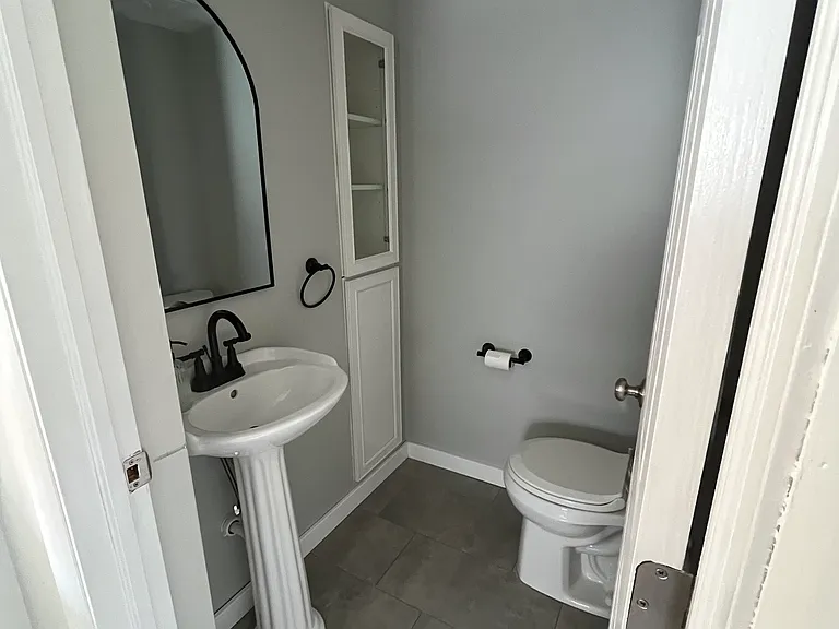 1925 Harcum Way — Photo 19