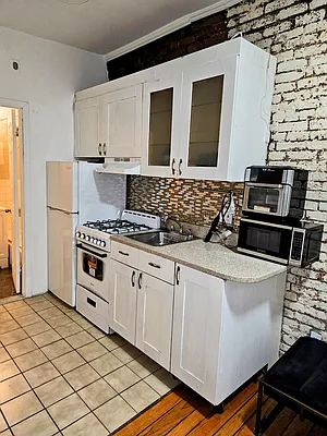 Rented by 195 Property Developers and Realtors LLC | media 8