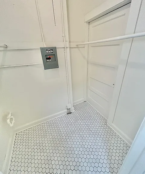 2004 C St #9 — Photo 9