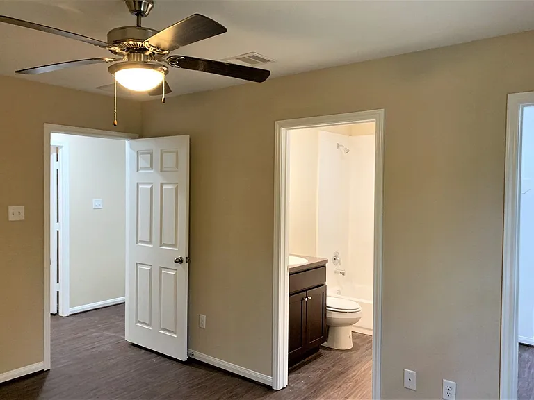 429 N Carolina St — Photo 6