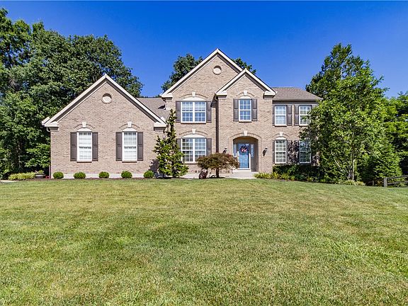 3rd image of 1080 Sedgefield Ct
