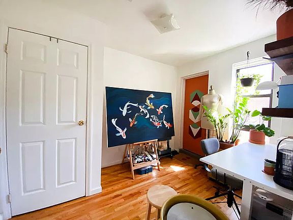 5th image of 118 Leonard St #1B