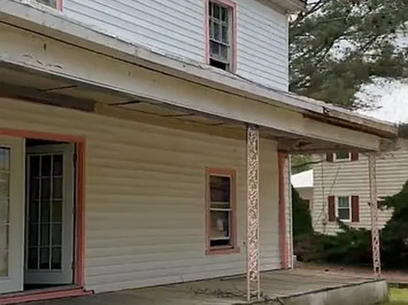 509 Brunswick Ave, Emporia, VA 23847