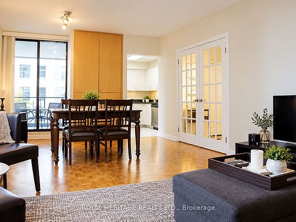 4th image of 33 Harbour Sq #1240