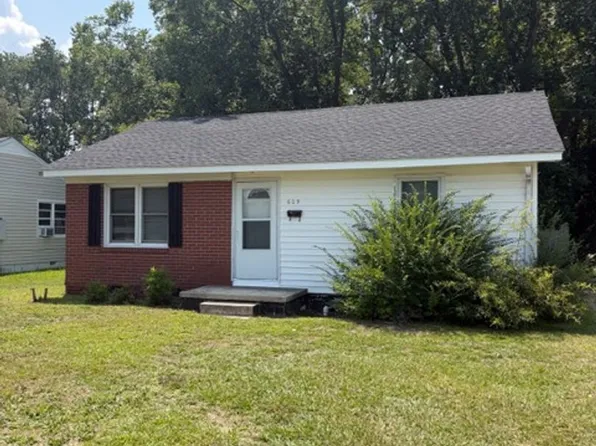 609 Marcella Dr, Kinston, NC 28501