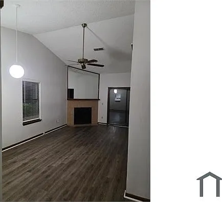 2 bed, 935 sqft, $1,300 — Photo 2