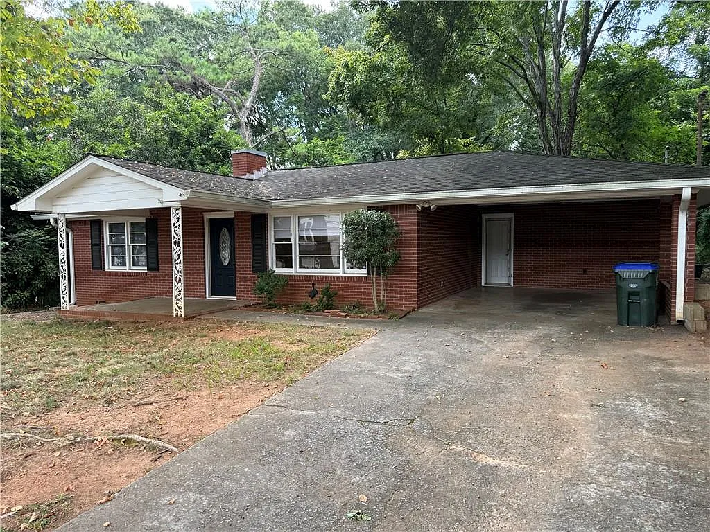 2 bed, 1.0 bath, 900 sqft, $2,100 — Photo 1