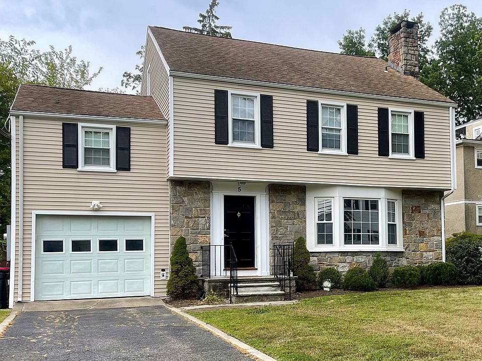 Beautiful classic colonial front with lots of curb appeal! Quiet, safe and well-maintained neighborhood of caring homeowners.
