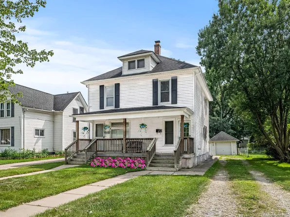 139 Gallup St, Mount Clemens, MI 48043