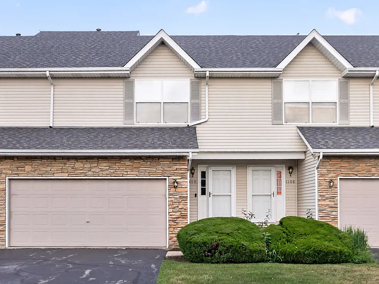 1110 Rose Dr — Photo 1
