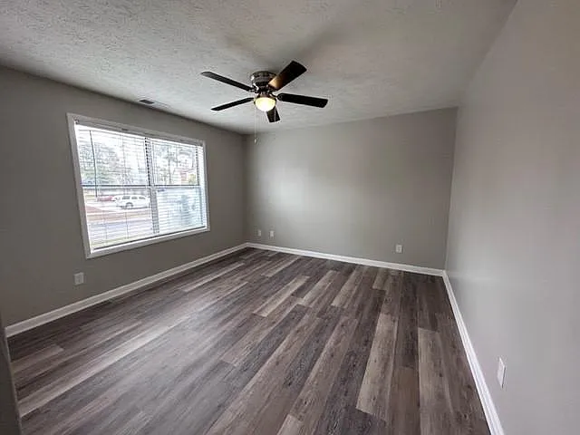 667 Bartons Landing Pl #1 — Photo 16