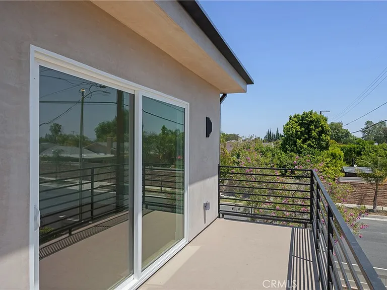 10051 Amestoy Ave — Photo 6