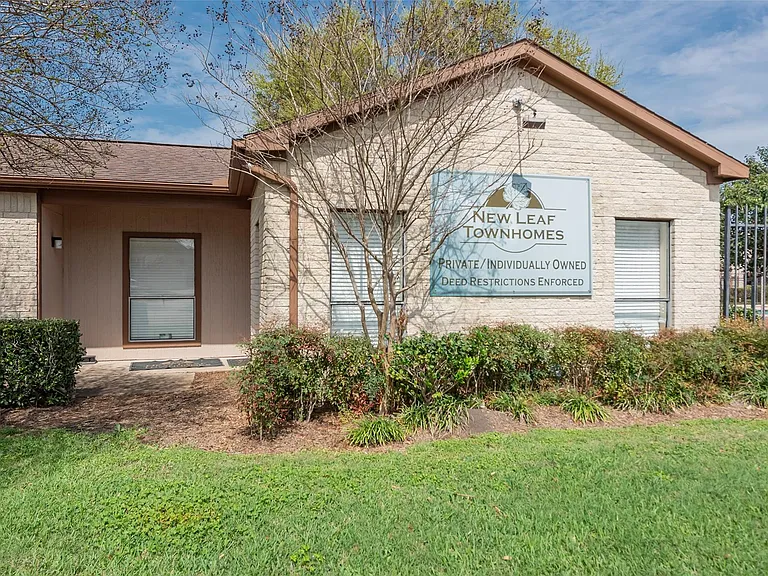 12400 Brookglade Cir #15 — Photo 43