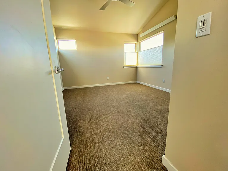 4820 Green Vista Way — Photo 10