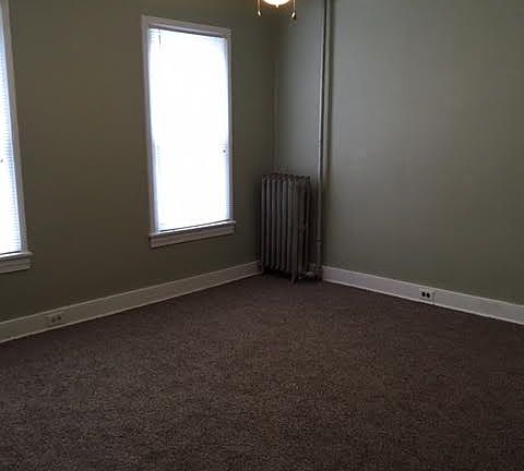 5th image of 1152 E Philadelphia St #2