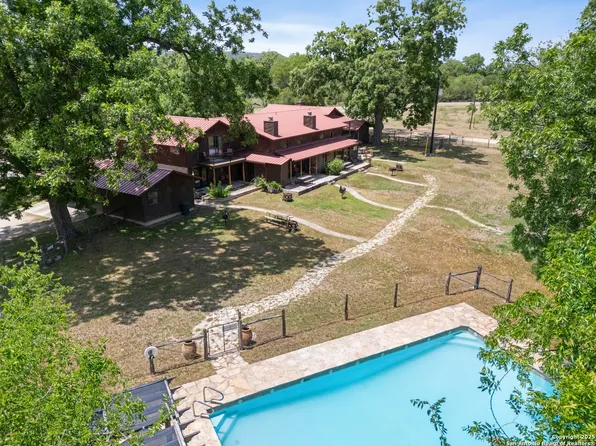 6641 RR 1120 #A, B, C, D, Rio Frio, TX 78879