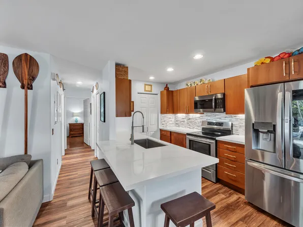 75-6081 Alii Dr APT R101, Kailua Kona, HI 96740